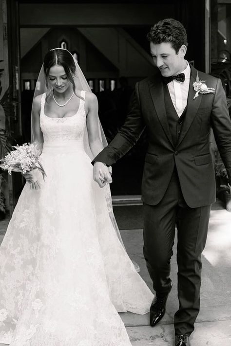 Miles Teller, Keleigh Sperry, Celebrity Wedding Gowns, Famous Wedding Dresses, Celebrity Bride, Iconic Weddings, Celebrity Wedding Dresses, Pretty Wedding Dresses, Celebrity Wedding