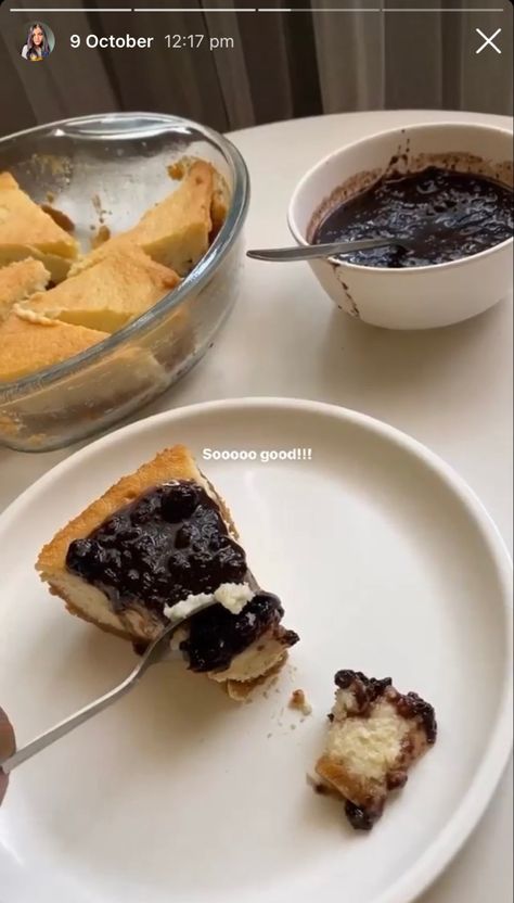 Yummy Food Instagram Story, Pastry Pictures Instagram, Sweets Instagram Story, Cheesecake Captions Instagram, Cheesecake Captions, Dessert Ig Story, Cheesecake Instagram Story, Cake Story Instagram, Pastry Snap