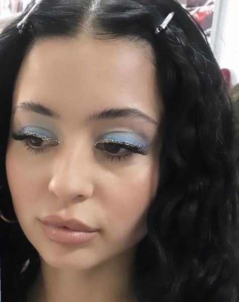 n on Twitter: "maddy perez’ makeup looks… " Maddy Euphoria, Blue Eyeshadow Looks, Euphoria Makeup, Rhinestone Makeup, Alexa Demie, Smink Inspiration, Beautiful Eye Makeup, Makeup Eye Looks, Make Up Looks