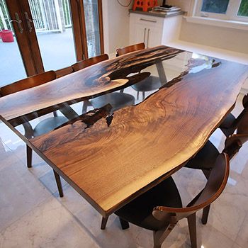 Live Edge Kitchen Table, Walnut Kitchen Table, Live Edge Walnut Dining Table, Resin Kitchen, Black Walnut Table, Dining Table Design Modern, Epoxy Wood Table, Walnut Kitchen, Dining Sofa