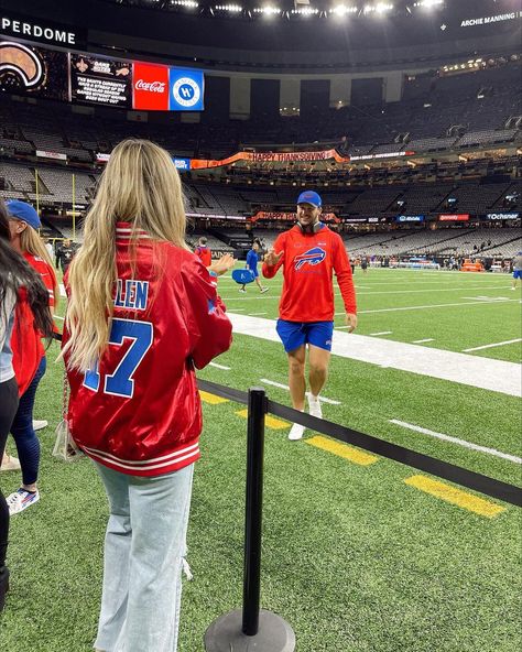 brittany morgan williams on Instagram: “Thankful for you ❤️💙” Nfl Football Couples Aesthetic, Cute Buffalo Bills Outfits, Nfl Wives Game Day Outfit, Nfl Wags Outfits, Nfl Wives Outfits, Nfl Boyfriend Aesthetic, Nfl Girlfriend Aesthetic, Josh Allen Girlfriend, Buffalo Bills Game Outfit Woman