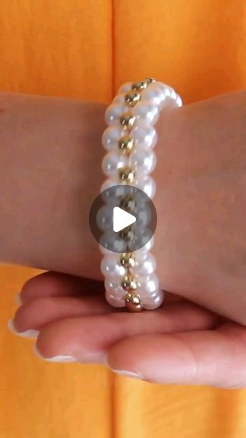 Making Beaded Bracelets Diy Jewelry, Beaded Jewelry Patterns Bracelets Tutorials, How To Make Bracelets With Beads Easy, How To Do Bracelets With Beads, Seed Bead Patterns Free Bracelets Handmade Jewelry, Bead Tutorials Step By Step, Beaded Jewelry Patterns Tutorials Videos, Crocheting With Beads, How To Make Beads Bracelets