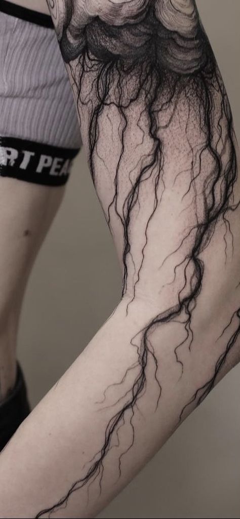 Black Style Girl, Blitz Tattoo, Venom Tattoo, Unique Half Sleeve Tattoos, Black Line Tattoo, Shadow Tattoo, Minimal Tattoos, Organic Tattoo, Tattoos Black