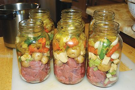 Canning game meat - Backwoods Home Magazine Canning Venison, Moose Meat, Recipes Venison, Canning Pressure Cooker, Dehydrating Food Storage, Canned Meats, Survival Skills Emergency Preparedness, Pressure Canning Recipes, Low Acid Recipes