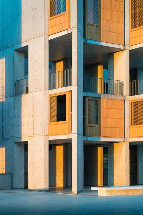 Luis Kahn, Phillips Exeter Academy, Salk Institute, Tokyo Apartment, Louis Kahn, Colour Architecture, Cliff House, Facade Design, Adobe Lightroom