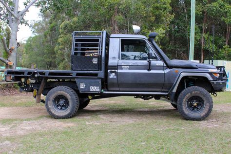 What's On The Hoist at Superior Engineering!  Vehicle: Toyota Landcruiser 79 Series (Single Cab)  Fitted: 5" Inch Superior Engineering Remote Res Superflex Lift Kit  What's In The Kit: https://goo.gl/HTvgHu Landcruiser Ute, Landcruiser 79 Series, Toyota Cruiser, Land Cruiser 70 Series, Single Cab Trucks, Dog Box, Foose, Toyota Trucks, Expedition Vehicle