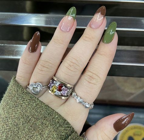 Cottagecore Nails, Brown Acrylic Nails, Green Acrylic Nails, Hippie Nails, Vintage Nails, Edgy Nails, Grunge Nails, Soft Nails, Vintage Hippie