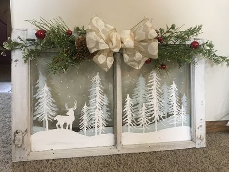 Antique Window Christmas Decor, Window Diy Decor Ideas, Painted Window Panes Christmas, Vintage Window Christmas Ideas, Window Christmas Tree Ideas, Christmas Window Frame Decor, Christmas Window Pane Ideas, Old Windows Christmas Ideas, Christmas Old Window Ideas