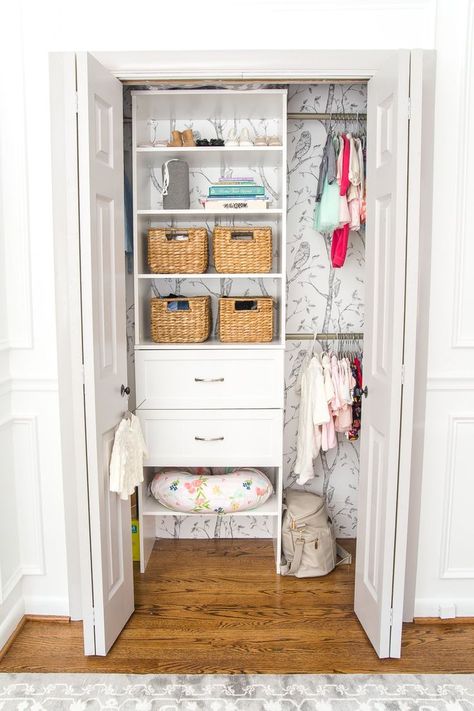 A full organizational overhaul on a nursery closet that is packed full of functional storage solutions for baby, plus a free closet divider printable set. #closetmakeover #organization #freeprintable #blesserhouse Nursery Closet Organization, Closet Dividers, Nursery Closet, Farmhouse Side Table, Baby Closet, Nursery Organization, Closet Makeover, Decorating On A Budget, My New Room