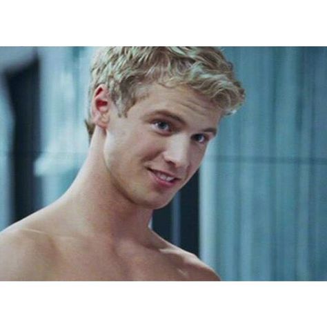 0 Freddie Stroma, Alexander Ludwig, A Cinderella Story, Actors Male, Chest Workouts, Magic Aesthetic, Blonde Guys, Fictional Crushes, Model Hair