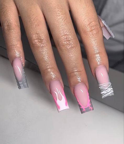 Pink Acrylic Base Nails Designs, Short Nail Designs Spring 2023 Square, Nice Acrylic Nails Design, Medium Length Nail Inspo Acrylic, Freestyle Medium Acrylic Nails, Light Pink Freestyle Nails, Cute Nails Acrylic Baddie, Sza Singer Inspired Nails, Cute Nail Sets Medium