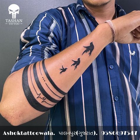 Tatoos Men Hand Band, Tatoos Men Ideas Hand, Best Tattoos For Men Hand, Tattoo Bands For Men, Band Tattoo Men, Hand Band Tattoo For Men, Band Tattoo For Men, Arm Band Tattoo Designs, Birds Tattoo Design