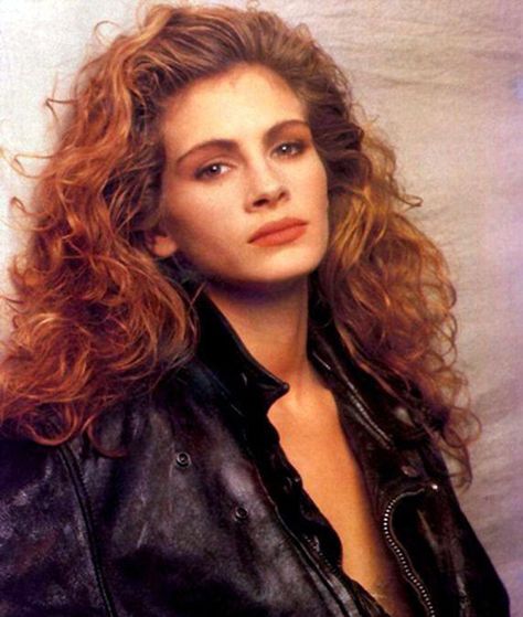 I want my hair to look like this by October so I can be Julia Roberts for Halloween. Also, want to be hottest girl on the Block! Julia Roberts, A Black, Red Hair, A Woman, Red, Hair, Leather, Black