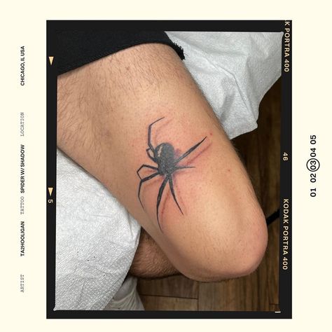 Luke Kozlowski on Instagram: “some drop shadow spider action (➡️swipe to see full photo) Book Your Appointment Today ⚠️⚠️Link In Bio⚠️⚠️ . . . . #blackworktattoo…” Spider Tattoo With Shadow, Spider Shadow Tattoo, Shadow Tattoo, Spider Tattoo, Drop Shadow, Tattoos