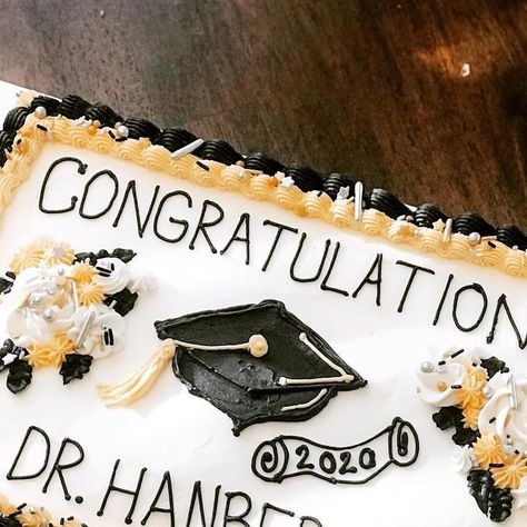 Brianne Standridge on Instagram: "Sheet cake for a special graduation celebration 🎉  #cake #cakes #cakesofinstagram #cakedecorating #buttercream" College Graduation Sheet Cakes, Sheet Cake Graduation Cakes, Grad Sheet Cake, Graduation Sheet Cake Ideas, Graduation Sheet Cakes, Sheet Cake Ideas, Sheet Cake Designs, Retirement Cake, Sheet Cakes