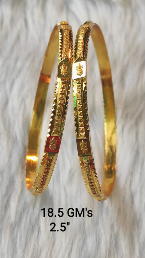 Traditional Gold Bangles Design, Gold Bangles With Weight And Price, Daily Use Gold Bangles Indian, Gold Bangles Design Daily Wear Latest, Simple Gold Bangle, Plain Gold Bangles, Gold Jewels Design, Gold Bangles For Women, Gold Jewelry Outfits