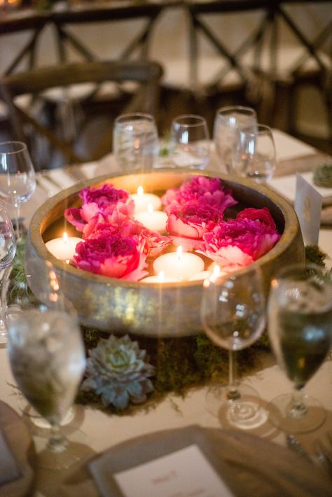 Floating Centerpiece in Bowl Best Snap, Floating Candle Centerpieces Wedding, Floating Centerpieces, Alfresco Wedding, Floating Candles Wedding, Floating Candles Bowl, Floating Candle Centerpieces, Wedding Indoor, Gold Bowl