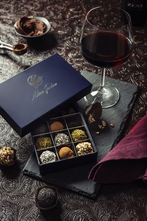 hand rolled chocolate truffles with a glass of wine Wine And Chocolate, Chocolate Tasting, Wine And Chocolate Photography, Chocolate Pairings Fruit, Chocolate Drink Photography, Chocolate Wine Pairing, Wine And Chocolate Pairing, Chocolate Truffles Photography, Chocolate Wine