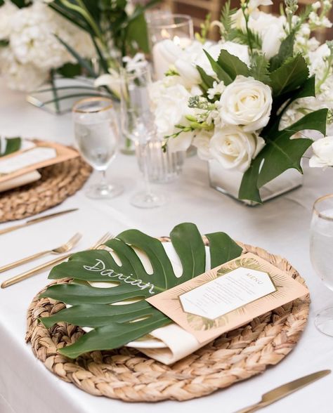 Tropical Backyard Wedding Reception, Tropical Dinner Table Setting, Monstera Table Setting, Tropical Place Cards, Unique Wedding Shower Favors, Tropical Dinner Party Table Decor, Boho Hawaiian Wedding, Tropical Wedding Round Table Decor, Wedding Table Decorations Tropical