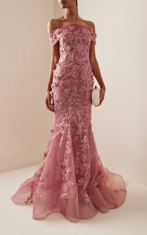 Pink Couture Dress, Couture Fashion Gowns, Pink Couture, Gowns Couture, Marchesa Gowns, Marchesa Dress, Embroidered Lace Dress, Fashion Gowns, Embroidered Tulle