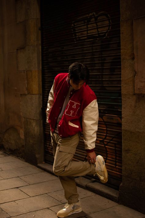 Varsity Jacket Photoshoot Men, Mens Style Tips, Red And Cream Outfit Men, Varsity Jacket Outfit Aesthetic Men, Red Outfits Men Aesthetic, Red Crewneck Outfit Men, Letterman Aesthetic, Sporty Guy Aesthetic, Varsity Jacket Aesthetic Boy