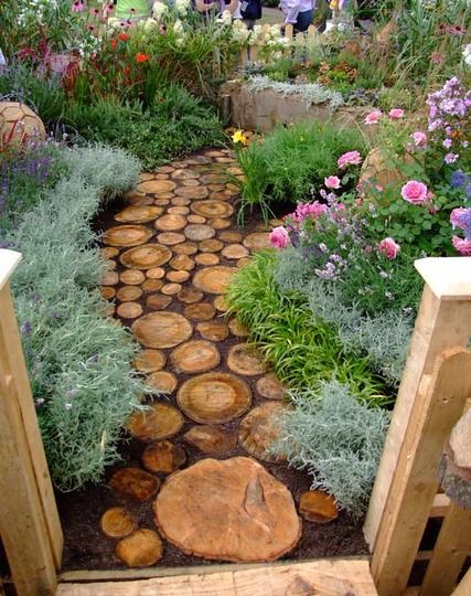 Log Pathway, Yard Project, Landscape Designs, Have Inspiration, The Secret Garden, Diy Yard, Garden Pathway, Garden Bed, Garden Cottage