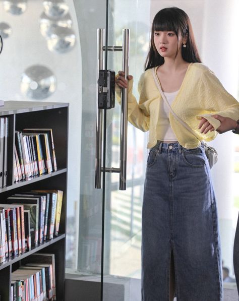 Zhang Miao Yi Outfit, Su Zai Zai Outfits, Chinese Casual Outfits, Su Zaizai Outfits, Korea Fashion Casual, Aesthetic Korean Outfits, Zhang Miao Yi, Zhang Miaoyi, Japan Outfits