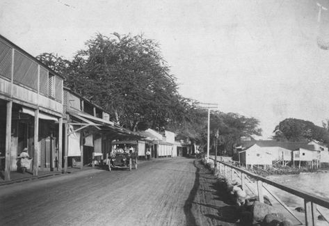 lahaina Front Street Lahaina, Maui Photos, Cancun Mexico Travel, Lahaina Hawaii, Hawaii Magazine, Hawaiian History, Beach House Vacation, Lahaina Maui, Hawaii Pictures