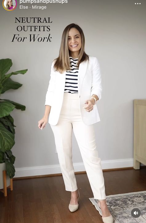 Ivory Blazer Outfit, Blazer Office Outfit, Slacks Outfit, Ivory Blazer, Outfit Tutorial, Elegant Preppy, Business Wardrobe, Office Outfits Women, Moda Chic