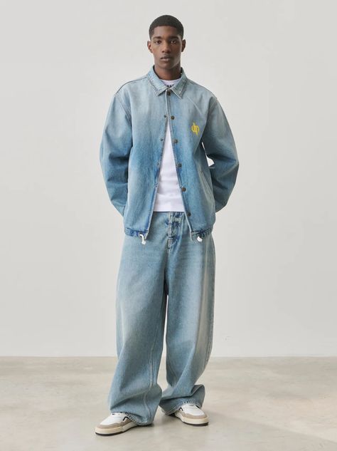 Spring Outfits 2024 Trends Men, Mens Ss24 Trends, All Denim Mens Outfit, Men Spring 2024, Spring Summer 2024 Mens Fashion Trends, All Jeans Outfit Men, Spring Summer 2024 Mens Trend, Fashion Week Men Outfit, Men’s Fashion Trends 2024