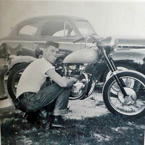 #1950s #rivetheadblog #vintagedenim #vintagemotorcycle Vintage Motorcycle Photos, Harley Davidson Photos, Military Motorcycle, Antique Motorcycles, Old Motorcycles, Biker Art, Classic Cars Trucks Hot Rods, Bmw Motorcycle, Lady Riders