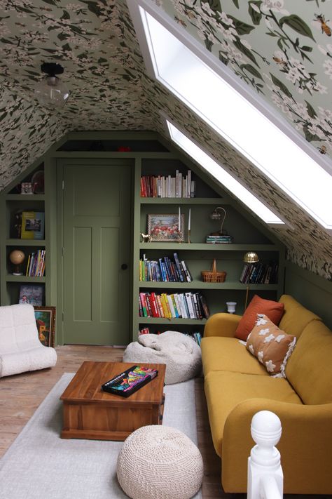 Awkward Attic Space, Decorating Attic Rooms Sloped Ceiling, Wallpaper Ceiling Attic, Attic Sitting Room Ideas, Attic Master Suite Ideas, Attic Remodel Bedroom, Attic Cozy Space, Vintage Attic Room, Angled Room Ideas