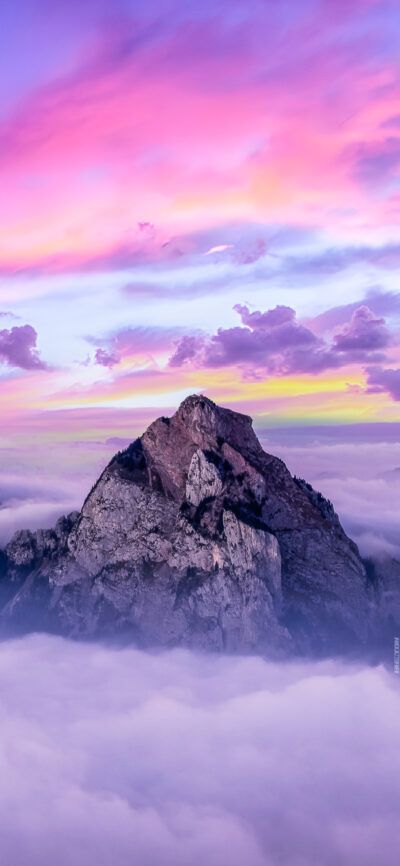 Purple Mountain - Wallpapers Central Snow Mountain Wallpaper, Clouds And Mountains, Wallpaper Snow, Snow Clouds, Snow Landscape, Mountain Sky, Mountain Snow, Snow Mountains, Sky Mountain