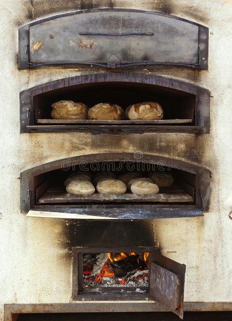 Pizza Oven Outdoor Diy, Fireplace Cooking, Pizza Oven Outdoor Kitchen, Four A Pizza, Stone Oven, Brick Pizza Oven, Wood Stove Fireplace, Bread Oven, Wood Oven