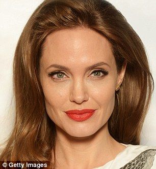 Angelina Jolie has prominent cheekbones and high eyebrows High Cheekbones Women, Shoulder Length Bangs, Prominent Cheekbones, Haircut Shoulder Length, Haircut Shoulder, Brunette Bangs, Hair Cuts 2017, Haircuts For Medium Length Hair, Bangs For Women