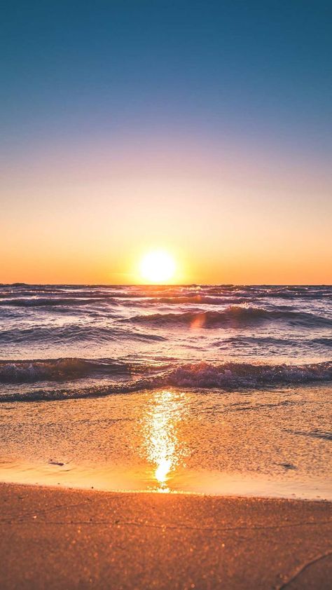 Beautiful beach sunset iphone wallpaper HD background free download | sand waves lock screen images Hd Sky, Beautiful Beach Sunset, Photos Bff, L Wallpaper, Sunrise Photos, Photo Summer, Trip Planner, Summer Wallpaper, Sunset Pictures