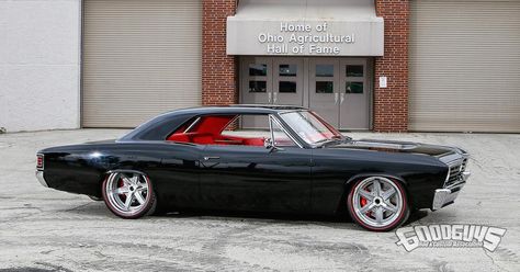 Roadster Shop Onyx 1967 Chevelle on Forgeline RS6 Wheels Restomod Cars, 67 Chevelle, 1967 Chevelle, Roadster Shop, Old Muscle Cars, Chevy Muscle Cars, Impala Ss, Chevy Chevelle, Old School Cars