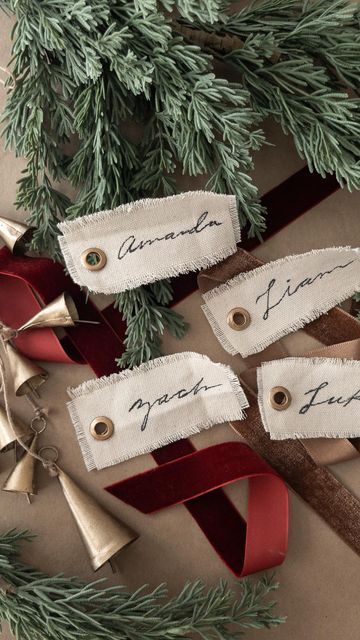 Diy Frayed Ribbon, Fabric Gift Tags Diy, Stocking Labels Diy, Stocking Tag Ideas, Embroidered Stocking Tags, Christmas Stocking Tags Diy, Name Tags For Stockings Diy, Stocking Name Tags Diy, Stocking Tags Diy