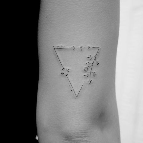 Adoption Tattoo, Triangle Tattoo Meaning, Tricep Tattoos, Simple Arm Tattoos, Back Of Arm Tattoo, Framed Tattoo, M Tattoos, Shape Tattoo, Diamond Tattoos