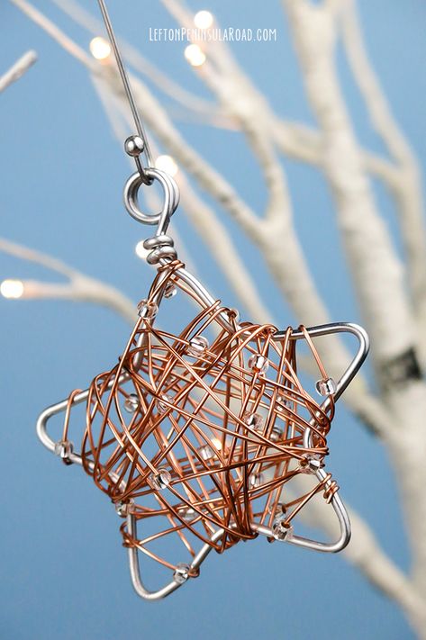 Wire Christmas Ornaments, Wire Star, Beaded Christmas Decorations, Copper Wire Art, Wire Ornaments, Beaded Star, Wire Wrapping Diy, Diy Christmas Tree Ornaments, Christmas Ornaments Diy