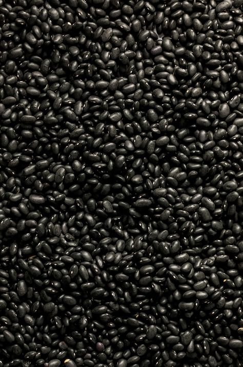 Black Beans From Scratch, Dry Black Beans, Seeds Photography, Cook Black Beans, Black Foods, Beans Photography, Pressure Cooker Beans, Beans From Scratch, Black Cook