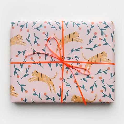 Illustrated Packaging, Cards Illustration, Caroline Gardner, 동화 삽화, Gift Wrapping Ideas, Floral Wrapping Paper, Stationary Gifts, Gift Wrapper, Die Cut Cards