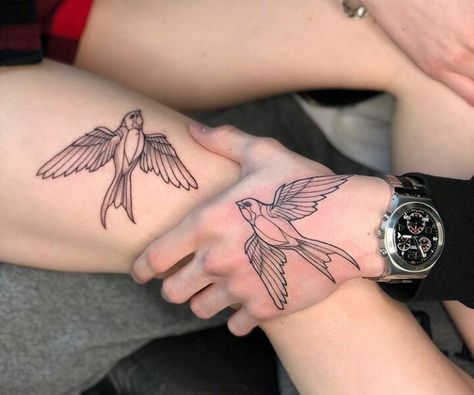 Tattoo Main, Infinity Couple Tattoos, Animal Tattoos For Women, Cute Couple Tattoos, Couple Tattoos Unique, Matching Couple Tattoos, Cute Little Tattoos, Weird Tattoos, Shoulder Tattoos For Women