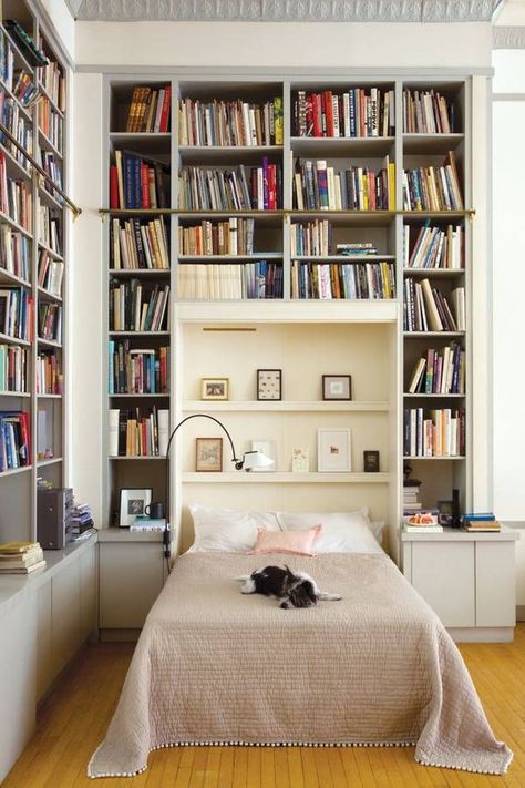 Bookworms will swoon over these 23 beautiful bedrooms. Bookish Bedroom, Small Home Libraries, Elegant Bedroom Design, Murphy Bed Plans, Home Library Design, Design Library, Bookshelves Diy, Home Libraries, Dreamy Bedrooms