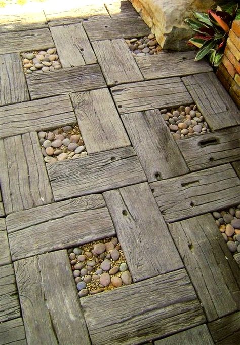 wood pallets "tiles" in backyard. Would be a good cheap way to spruce up back patio. Couch Ideas, Pallet Couch, Concrete Pavers, On The Ground, Outdoor Projects, Garden Paths, Walkway, Wood Pallets, Backyard Patio