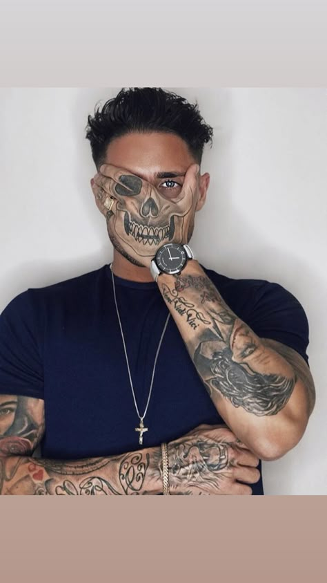 Meaningful Tattoos For Men, Full Hand Tattoo, Skull Hand Tattoo, Torso Tattoos, Gangsta Tattoos, Men Tattoos Arm Sleeve, Stylish Tattoo, Hand Tats, Scary Tattoos