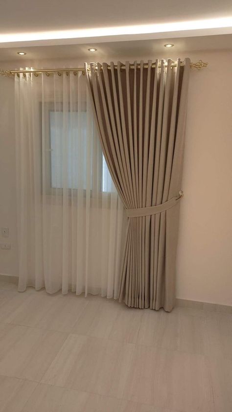 Luxury Curtains Living Room, Curtains Living Room Modern, Living Room Stands, Brown Curtains, Latest Living Room Designs, Home Hall Design, Luxury Curtains, Dream Apartment Decor, Dekorasi Kamar Tidur