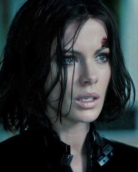 Kate Beckinsale (@katebeckinsaleup) • Instagram photos and videos Kate Beckinsale, Underworld, It Cast, Photo And Video, Instagram Photos, Instagram Photo, Celebrities, Instagram