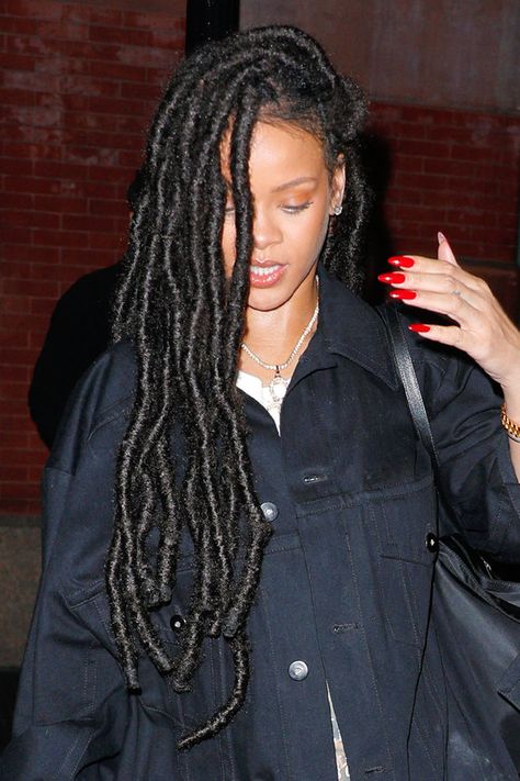 Rih's Lush Locs  - You'll Want Faux Locs After Seeing These Pictures of Rihanna Rihanna Faux Locs, Dreadlocks Hairstyles For Ladies, Faux Dreads, Undercut Haircut, Box Braid Hair, Faux Locs Hairstyles, Pelo Afro, Cornrow Hairstyles, Locs Hairstyles