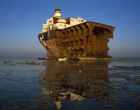 Ship Cemetery, Graveyards, Bone Yards, & Junk Yards, Warships & Submarine Images of Military Ship Cemeteries. - HubPages Ghost Ships, Sunken Ships, Sailing Life, Ship Wrecks, Ship Wreck, Ship Breaking, Abandoned Ships, Ghost Ship, Old Boats